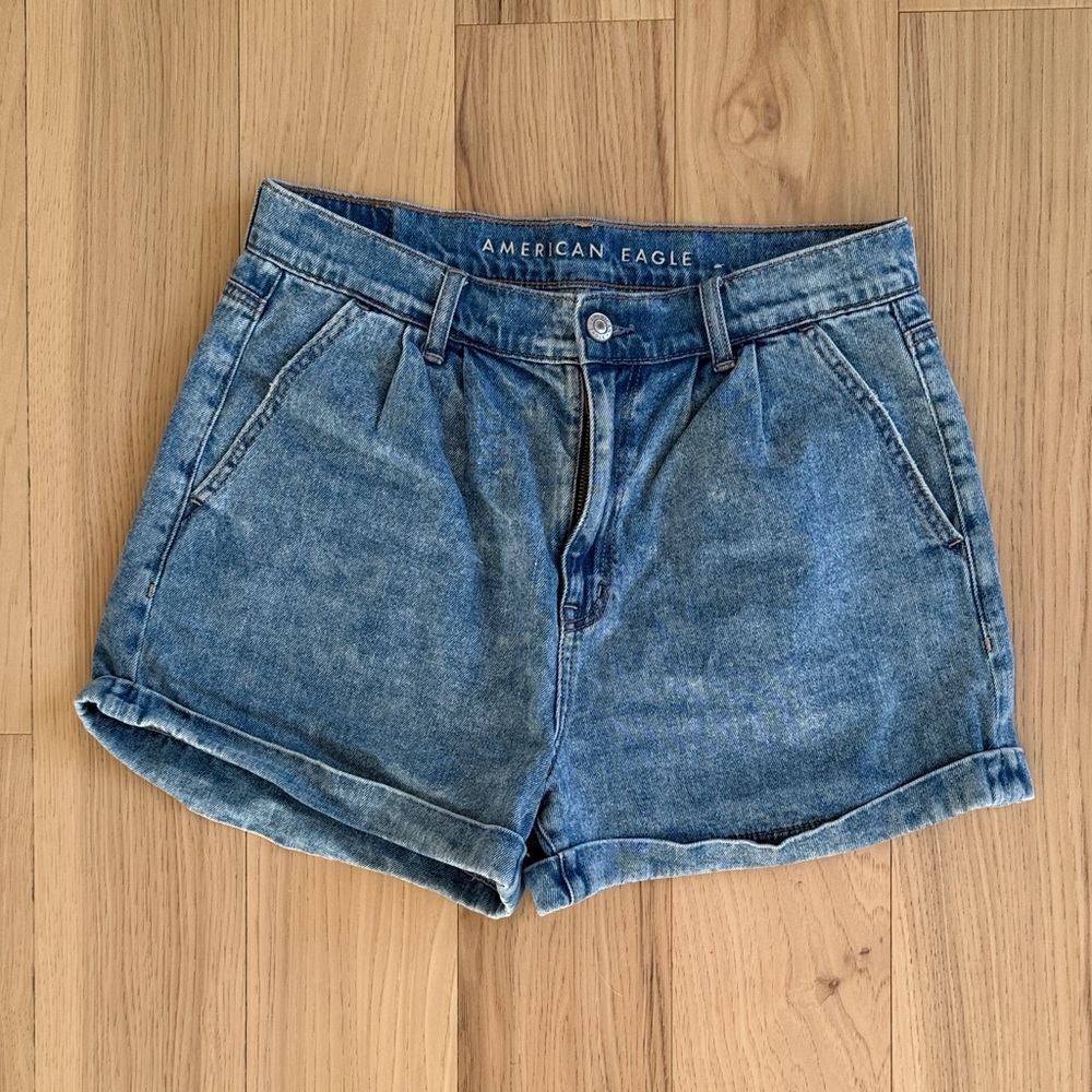 American Eagle Outfitters Women's Mom Short